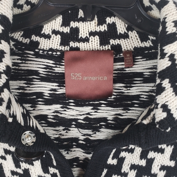 525 America Black And White Houndstooth Button Down Cardigan Sweater Sz M - Picture 4 of 9